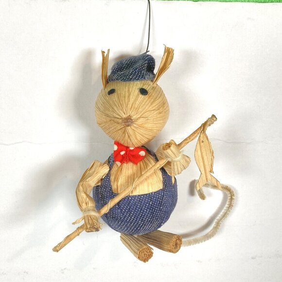 Vintage Corn Husk Mouse w Fishing Pole and Fish, 3.75 inches, Christmas Ornament - Picture 1 of 4